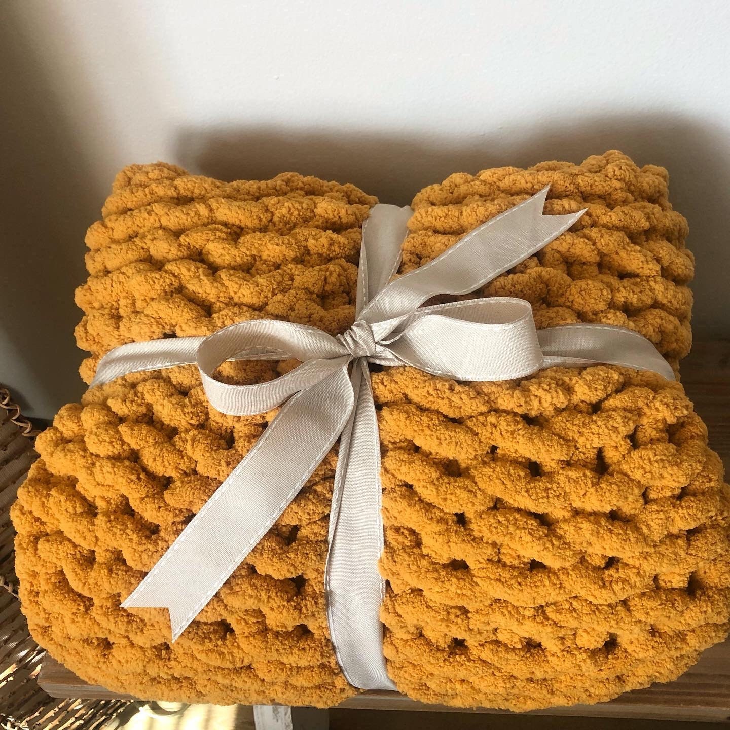 Chunky Knit Blanket, Honey Comb Pattern, Chunky Chenille Blanket, Hand Knit  Blanket, Chunky Knit Throw, Birthday Gift, Valentine's Day Gift 