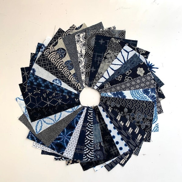 Collection de chutes de tissu boro en coton indigo, 30 pièces