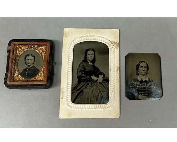 3 Tintype Photos Ladies Six Sixteenth Gem