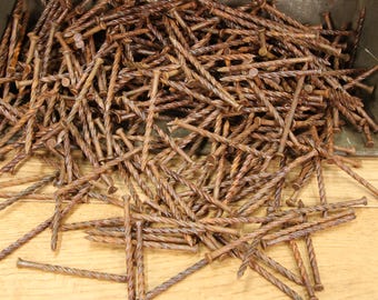 Vintage Rusted Twist Nails, 2-1/4" Long, Lot of 25, Rusty Metal Goodness, Architectural Salvage, Vintage Hardware