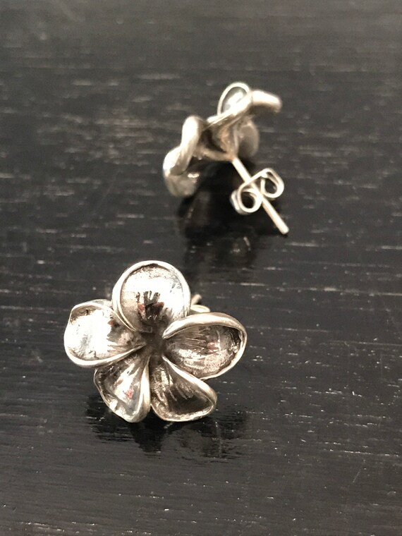 メキシカンスターリングシルバーフラワースタッドピアス - Etsy 日本
