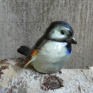 Vintage Goebel Bird Sparrow Porcelain #CV74 Glossy Finish Figurine W Germany