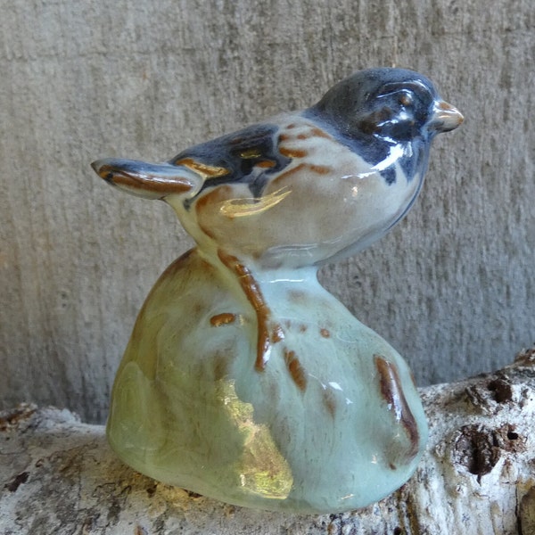 Vintage Blue Bird Dissings Keramik Hovedgaard Perched on Stone Denmark Figurine *REPAIRED*