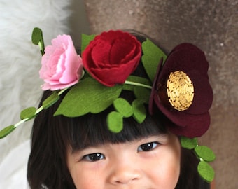Christmas Gift for little girl / valentines Day gift / Valentines Flower Crown / Flower Girl Crown / Blush Floral Crown / Bridal Shower