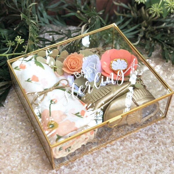 Baby gift set / newborn gift / gift for new mom / baby christmas gift / baby girl gift / gift box / gift for girl / baby shower gift / baby