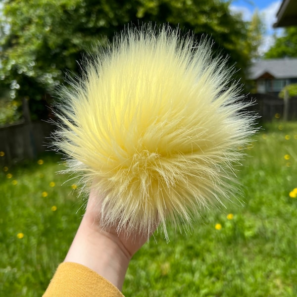 Sunshine, made to order faux fur pompom, Luxury, light yellow pompom, 4-6 inch pompom, handmade, faux fur Pom Pom, vegan fur, pastel pompom