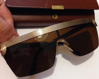 Beautiful Vintage Valentino Made In Italy Sunglasses