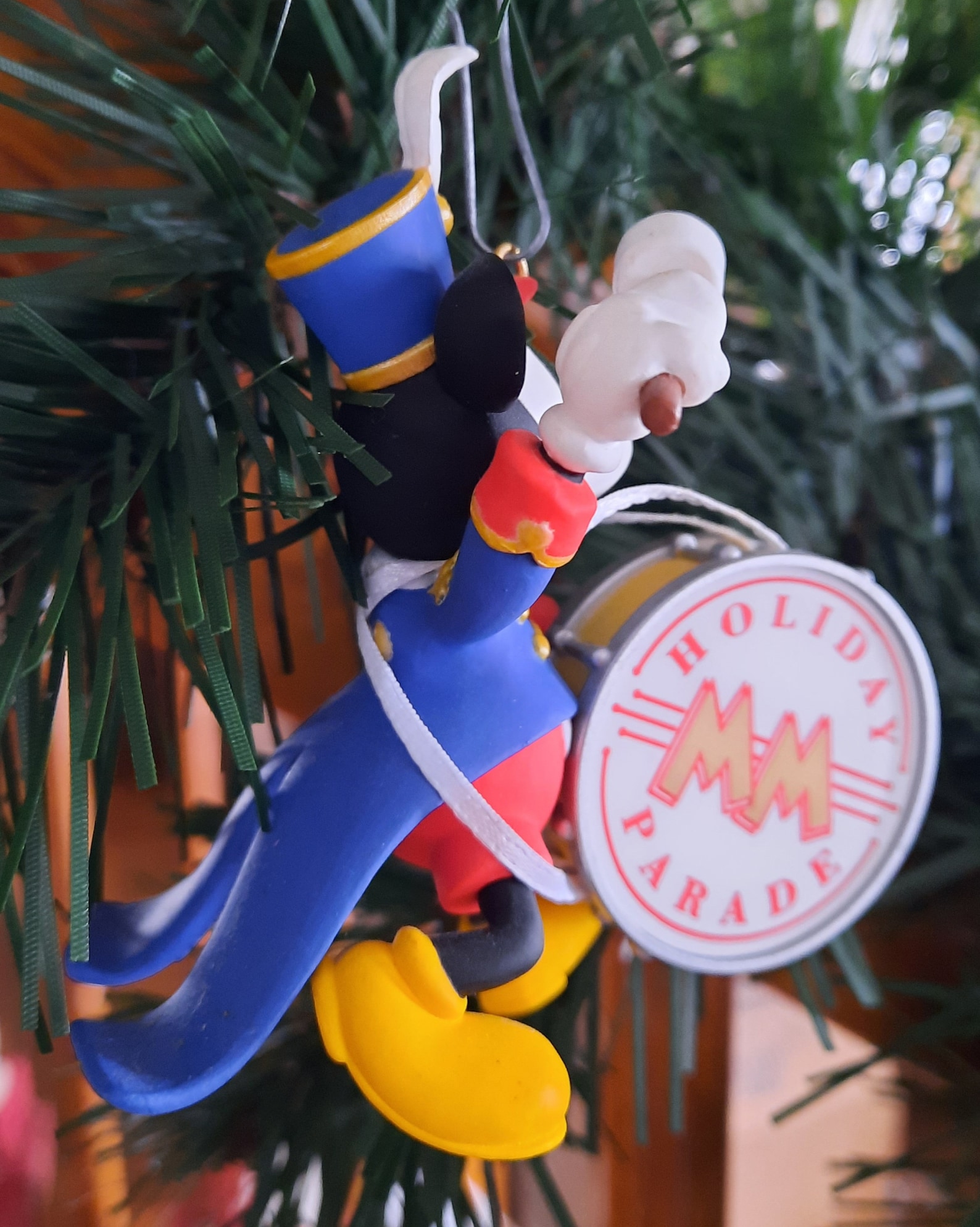 Vintage Hallmark Keepsake Ornament Disney Mickey & Co. Bandleader Mickey Mickeys Holiday Parade