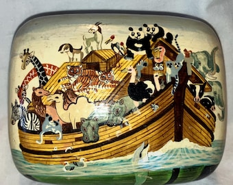 Vintage Wooden Noah’s Ark Lidded Jewelry Trinket Box, Hand Painted, Made in India