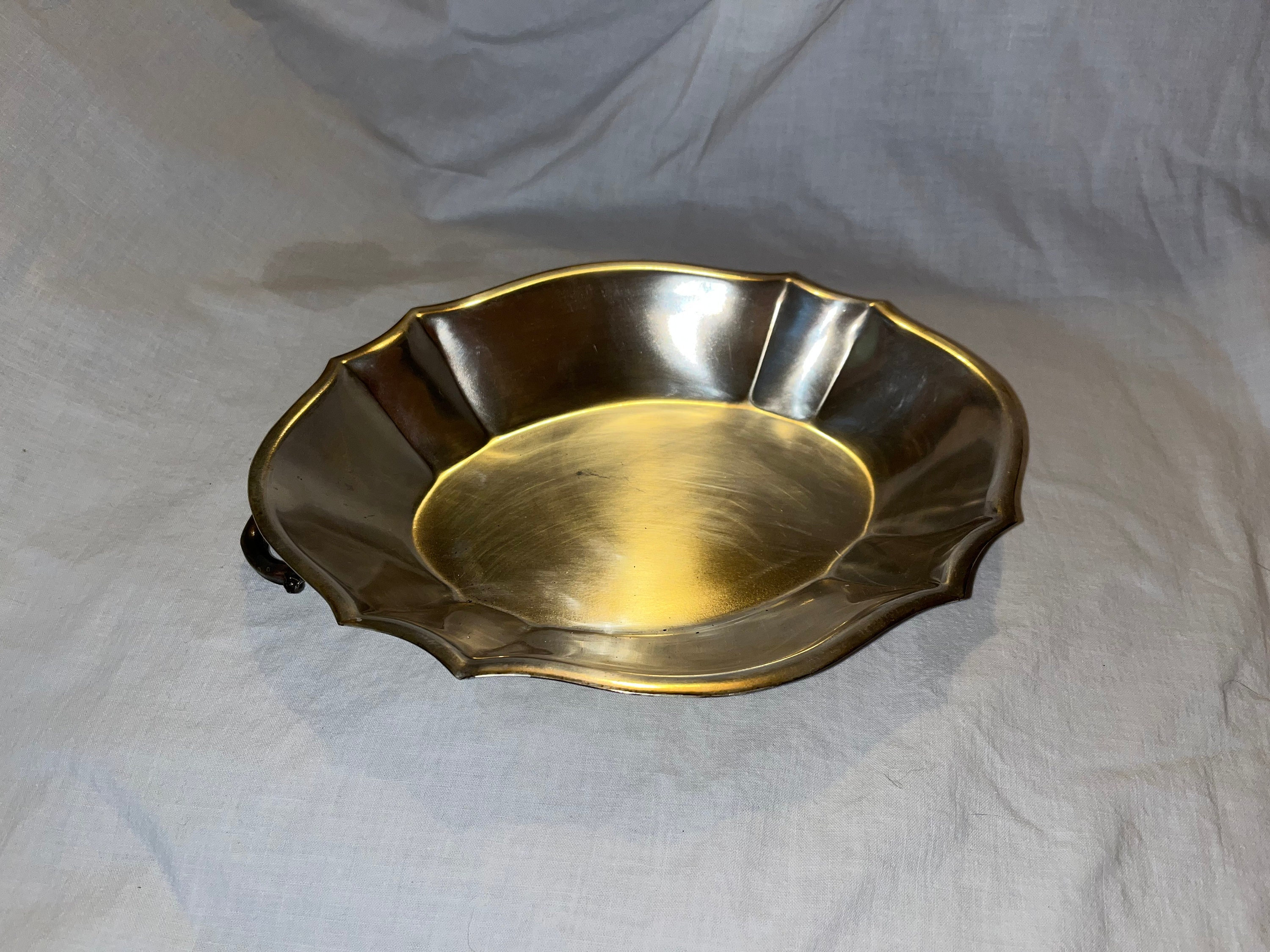 【チッペンデール】 サルヴァ / ギャラリートレー 40cm 大型 チッペンデールのサルヴァ フット付 【シルバープレート】 42cm