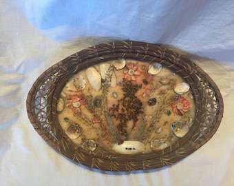 Vintage Florida Sea Grass Basket Weave Glass Top Tray with Dyed Shells in Floral Design, Retro Orlando Souvenir or Beach House Decor