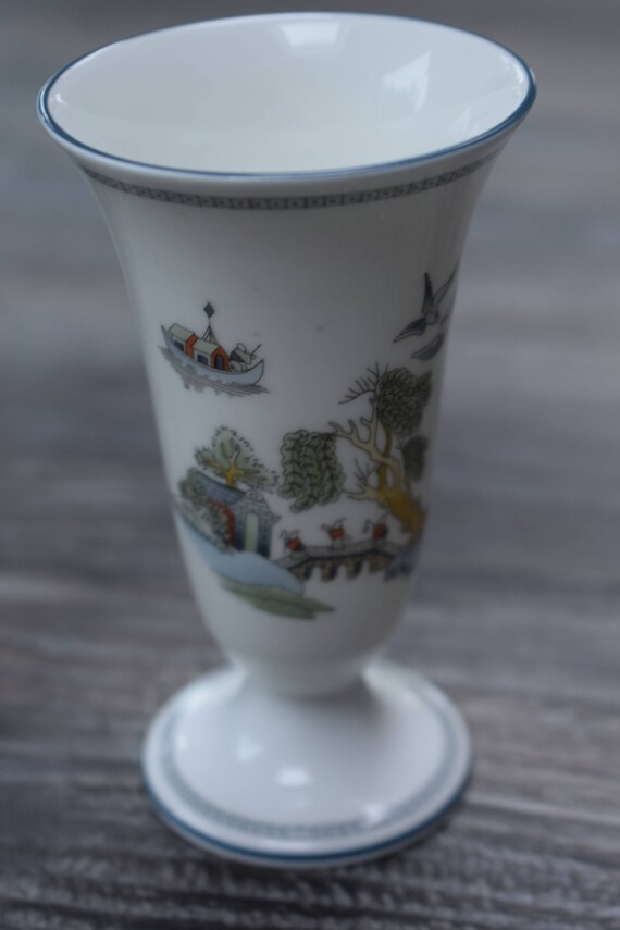 Wedgwood Chinese Legend Posy Vase