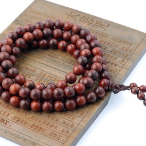 8 mm 108 st naturliga mörkröda rosenträpärlor med bönebuddha mala, runda lösa pärlor, storparti (90183386-398)