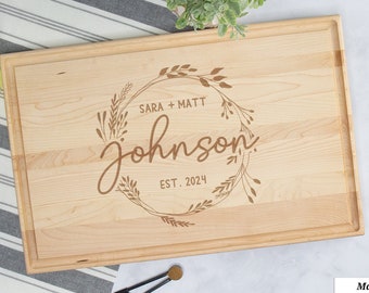 Established Cutting Board, Last Name Cutting Board, Personalized Wedding Gift For Couple, Custom Cutting Board With Wreath, Gift For Bride