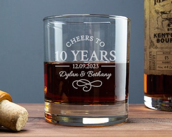 Anniversary Whiskey Glasses, Cheers 10 Years, Anniversary Gifts By Year, Anniversary Glasses, Custom Whiskey Glasses, Bourbon Gifts For Him