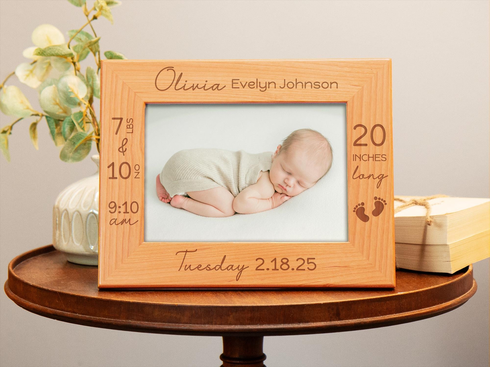 Birth Announcement Picture Frame Personalized, Baby Picture Frames for Nursery, Gift for New Mom, Photo Frame Personalized Nursery Decor