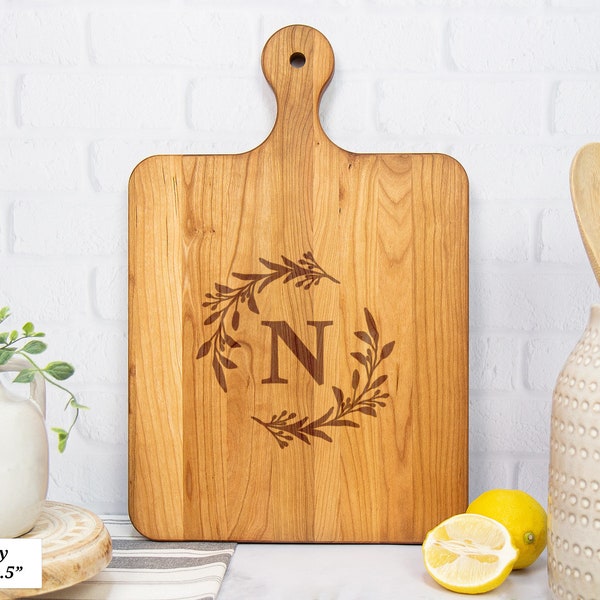 Charcuterie Board Personalized Anniversary, Initial Charcuterie Board With Handle, Initial Cutting Board, Custom Serving Board With Handle