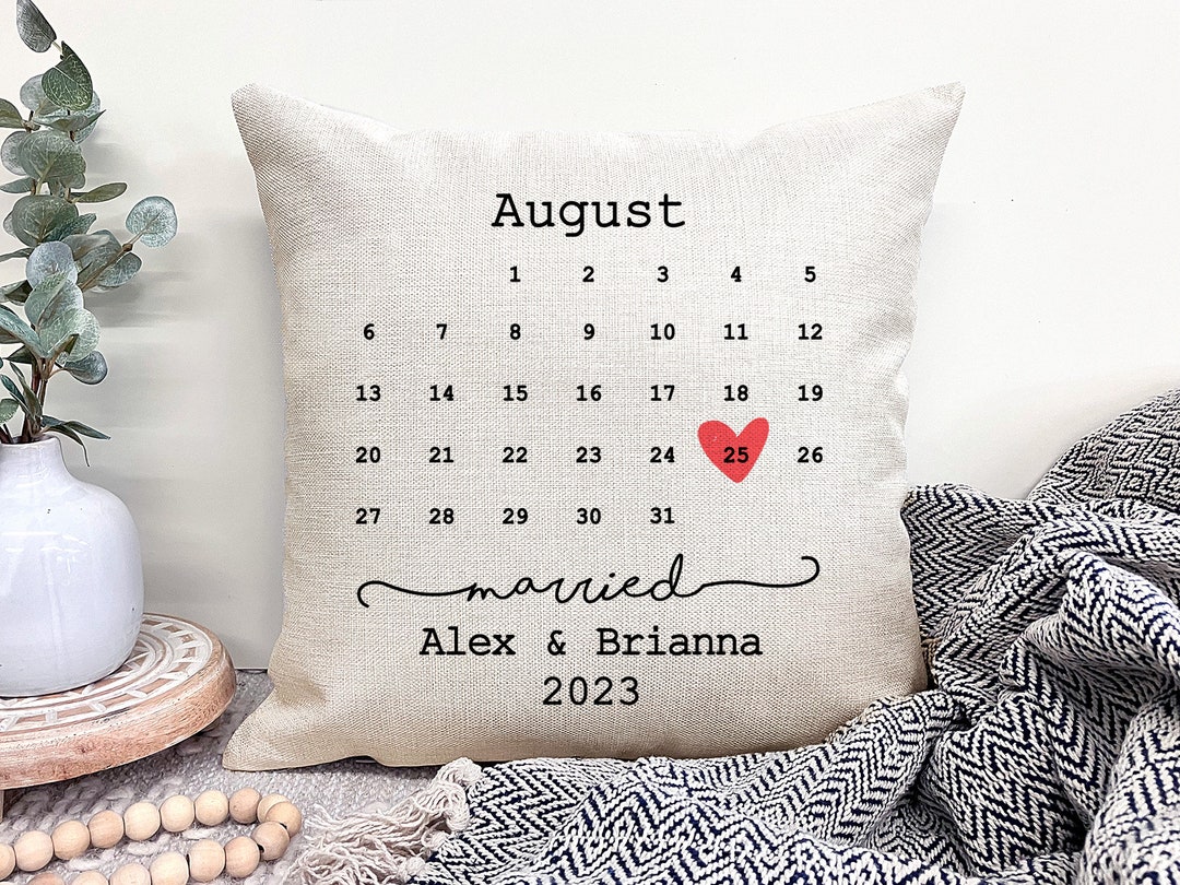 Personalized Wedding Pillow With Date, Wedding Date Pillow, Personalized Wedding Gift for Couple