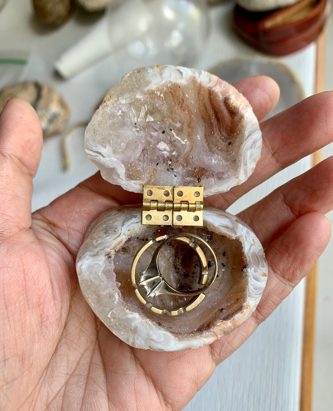 Geode Jewelry Box/polished Geode Ring Box/ Wedding Ring Box/ Engagement