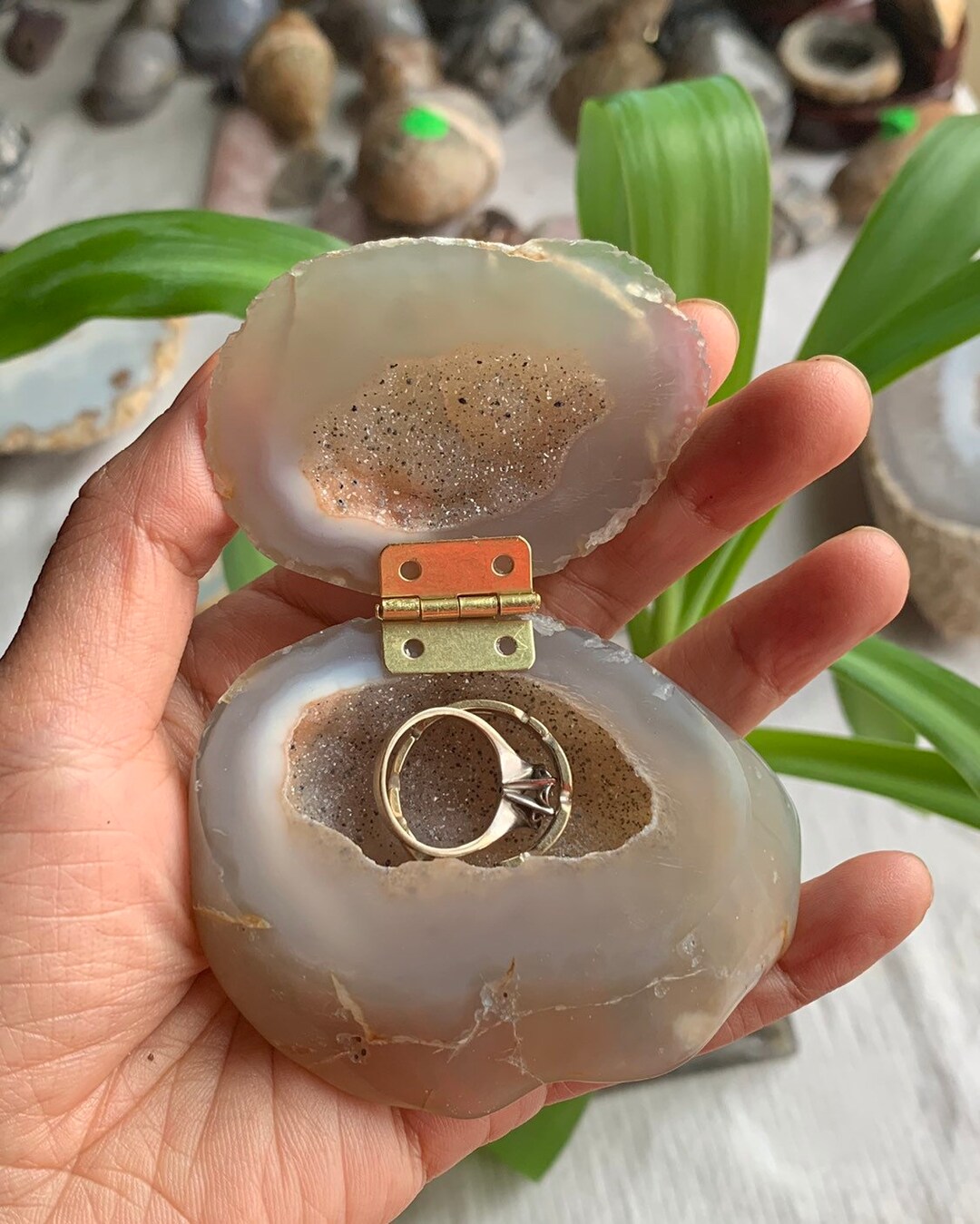 Geode Jewelry Box/polished Geode Ring Box/ Wedding Ring Box/ Engagement