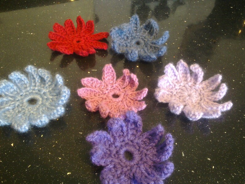 Crochet Flowers image 1