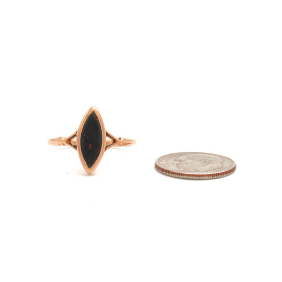 Art Deco 9K Rose Gold Bloodstone Ring | Antique H… - image 8