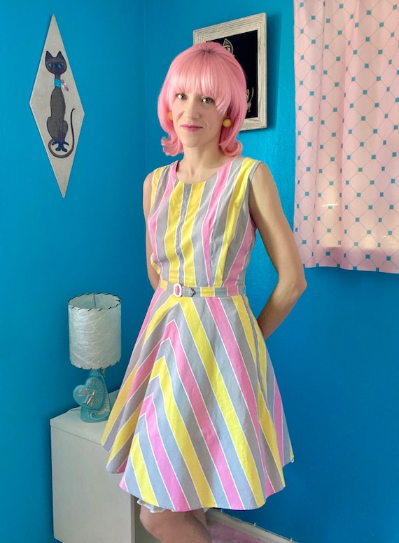 Vintage 1950s Pastel Striped Skater Cotton Sundres
