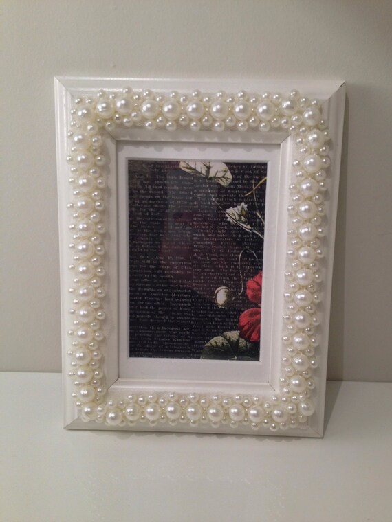 Items similar to 6x8 inches handmade pearled frame on Etsy