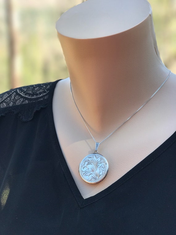 Vintage Silver Locket, Sterling Silver Hallmarked