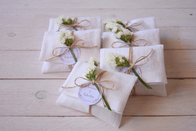 Linen favor bags, Favor ideas image 3