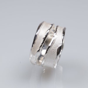 ocean ring in sterling silver handcrafted, wave jewelry, ocean inspired wedding band, sterling silver band. US size 6 1/2, made in Italy