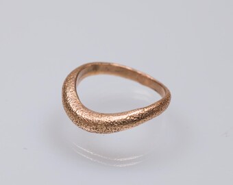 Bronze ring, 8th anniversary ring for her, wavy organic ring in bronze, textured ring in bronze, Ocean wave ring, curved dome ring bronze