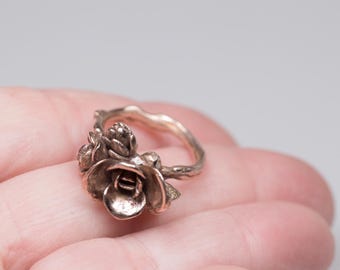 Bronze rose ring, 8th anniversary gift for her, flower ring, botanical jewelry, flower shaped ring