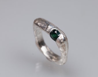 Green sapphire ring cast in beach sand, unusual sapphire ring, sandcast ring in sterling silver with a sapphire set on it