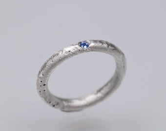 Tiny blue sapphire ring band, sandcast ring, thin promise ring, sapphire ring, wedding ring band with sapphire, organic silver ring sapphire