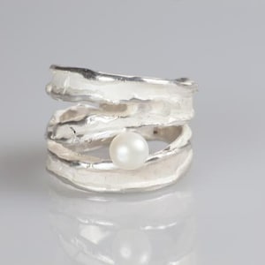 chunky sterling silver pearl ring, wide band ring with pearl, artisan ring for woman, big ring pearl, unique design, june birthstone ring,