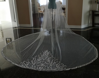 Wedding veil with crystals / cathedral veil ivory / chapel veil / unique wedding veil