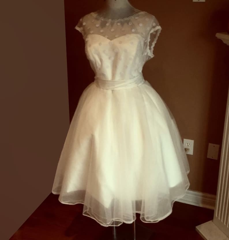 Short Pocket Wedding Dress