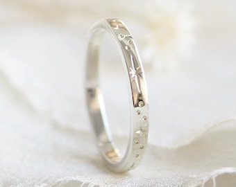 9ct Gold Star Engraved Ring, Celestial Gold Ring, Starry Ring Band, Alternative Wedding Ring, Unique Wedding Ring, White Gold Wedding Band