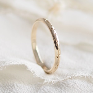 Star engraved ring shop