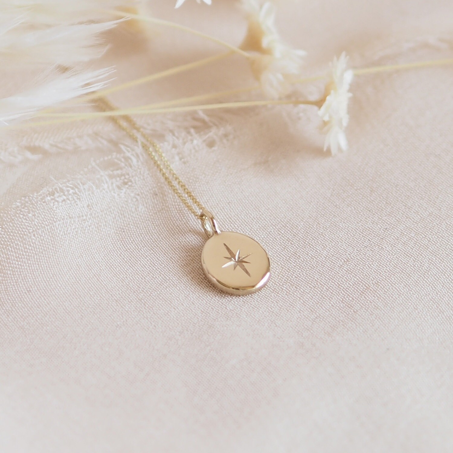 9ct gold deals star necklace