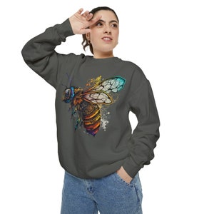 Honey Bee SweatShirt, Beekeeper Sweater, Nature Lover Gift, Insect Graphic T-Shirt, Save the Bees Shirt, Bee Conservation, Bee Lover Gift