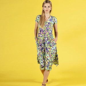 Vestido de mujer, vestido suelto, vestido de talla grande, vestido de línea, vestido elegante, vestido de verano, vestido de manga corta, vestido midi, vestido estampado