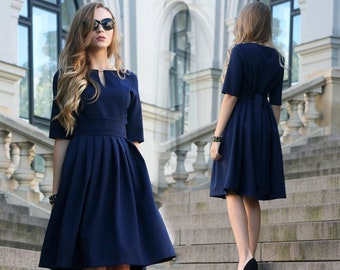 Hochzeit Gastkleid, Frauen Cocktailkleid, Abendkleid in Übergröße, Navy Midikleid, blaues Kleid, Bürokleid, plissiertes Kleid, 1950er Jahre Kleid