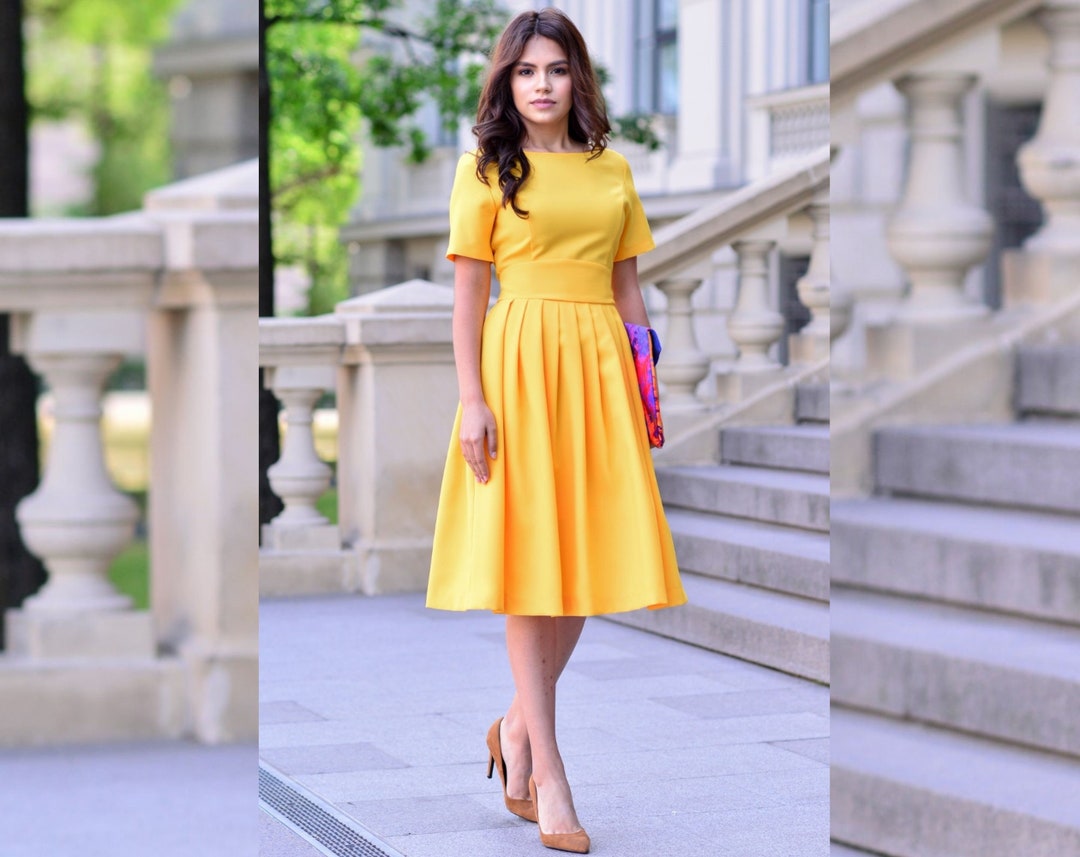 Yellow Pleated Dress, Classic Dress, Casual Dress, Formal Dress, Office Dress, Women's Dress, Plus Size Dress, Oversized Dress, Stylish