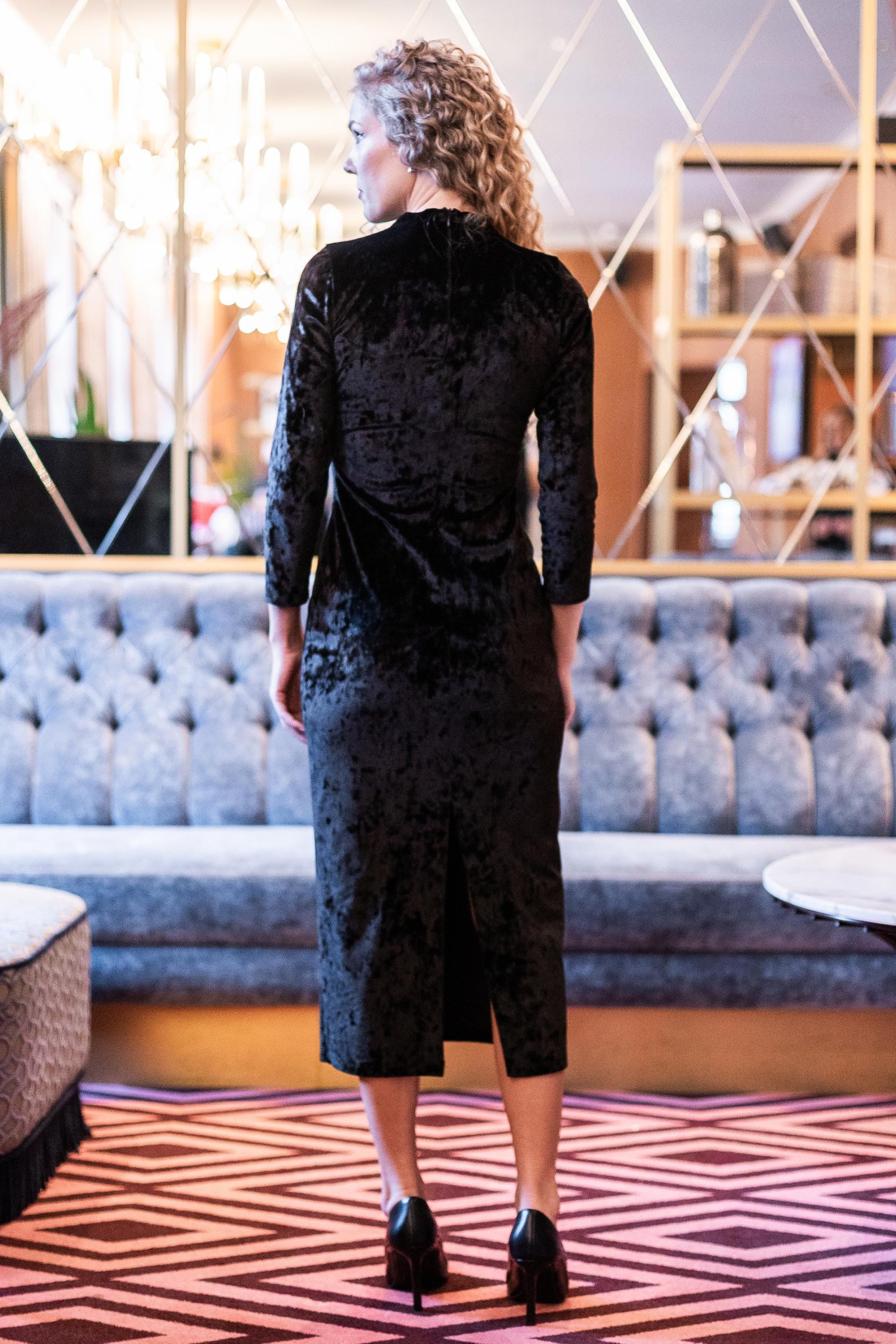 black velvet bodycon midi dress Women, Long Sleeve Dress, Soft Stretch Velvet, Minimalist Evening Dress, Classic Fitted Outfit Do Not Bleach s00119 Beach Dress for Wedding SIZING GUIDE:ORDER ONE SIZE UP FROM YOUR PANTS SIZE.