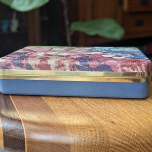 Vintage Jewelry Box for Rings image 12