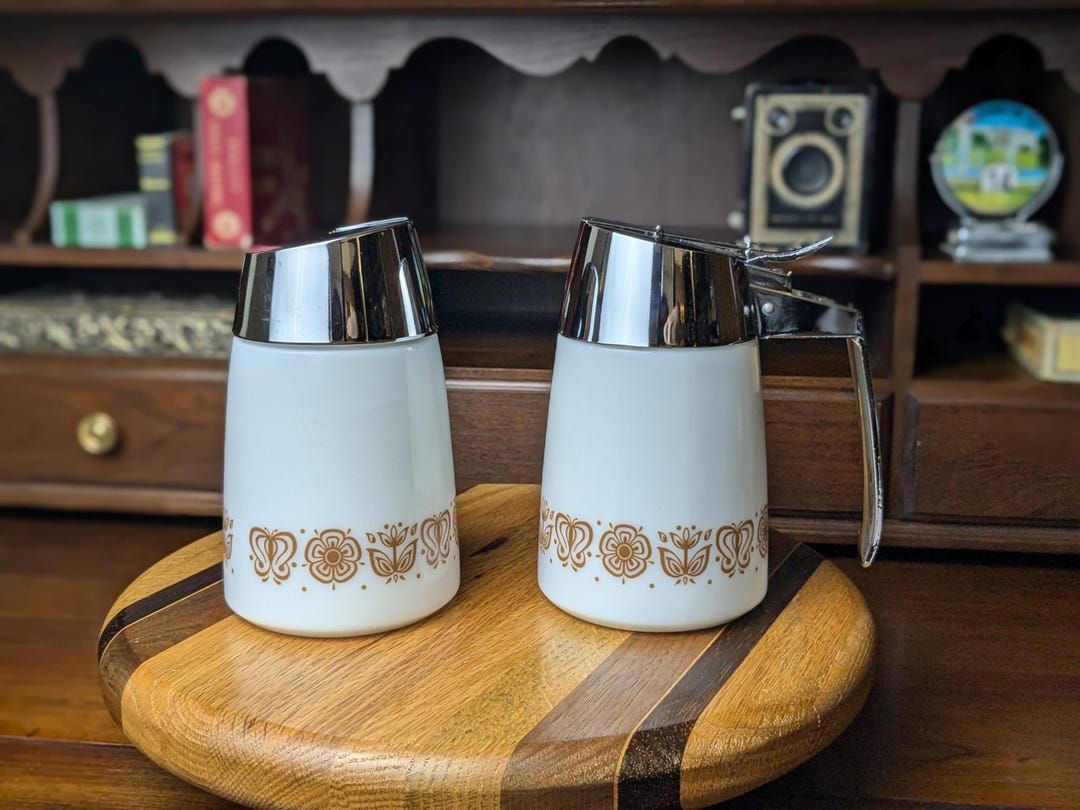 Butterfly Gold Sugar and Syrup Dispensers, Dispensers Inc. Santa