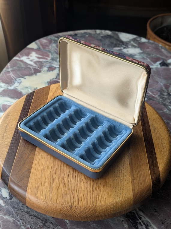 Vintage Jewelry Box for Rings