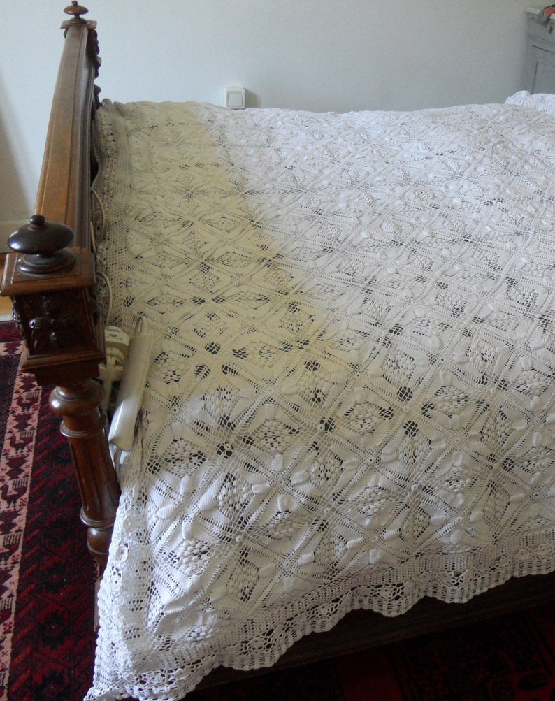 Vintage French Crocheted Bedspread,vintage White Cotton Bedspread